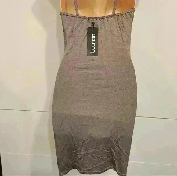 NWT Boohoo Women's Freida Basic Strappy Cami Bodycon Dress - KHAKI - Picture 4 of 12